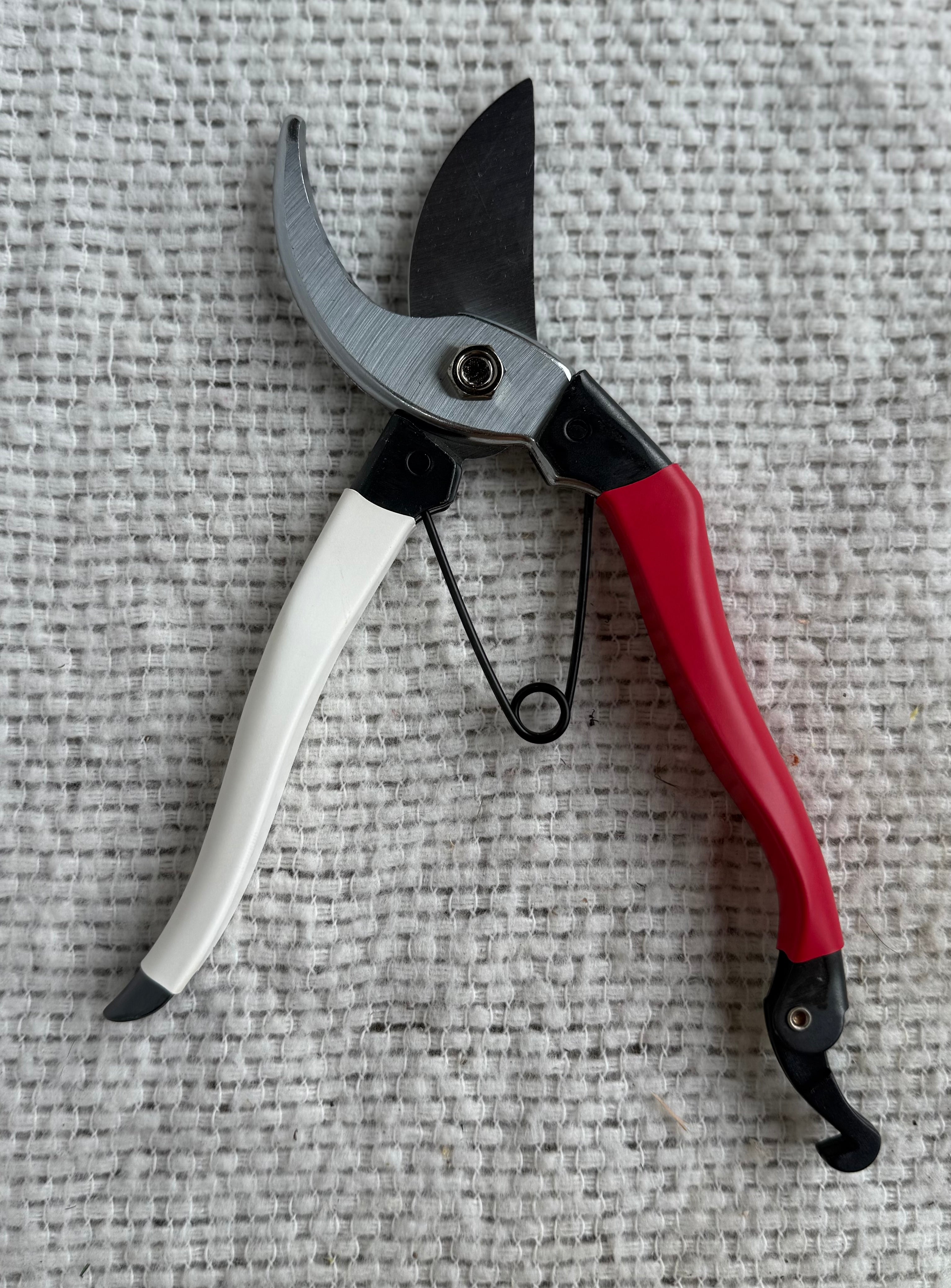 Red & White 3/4" Hand Pruner