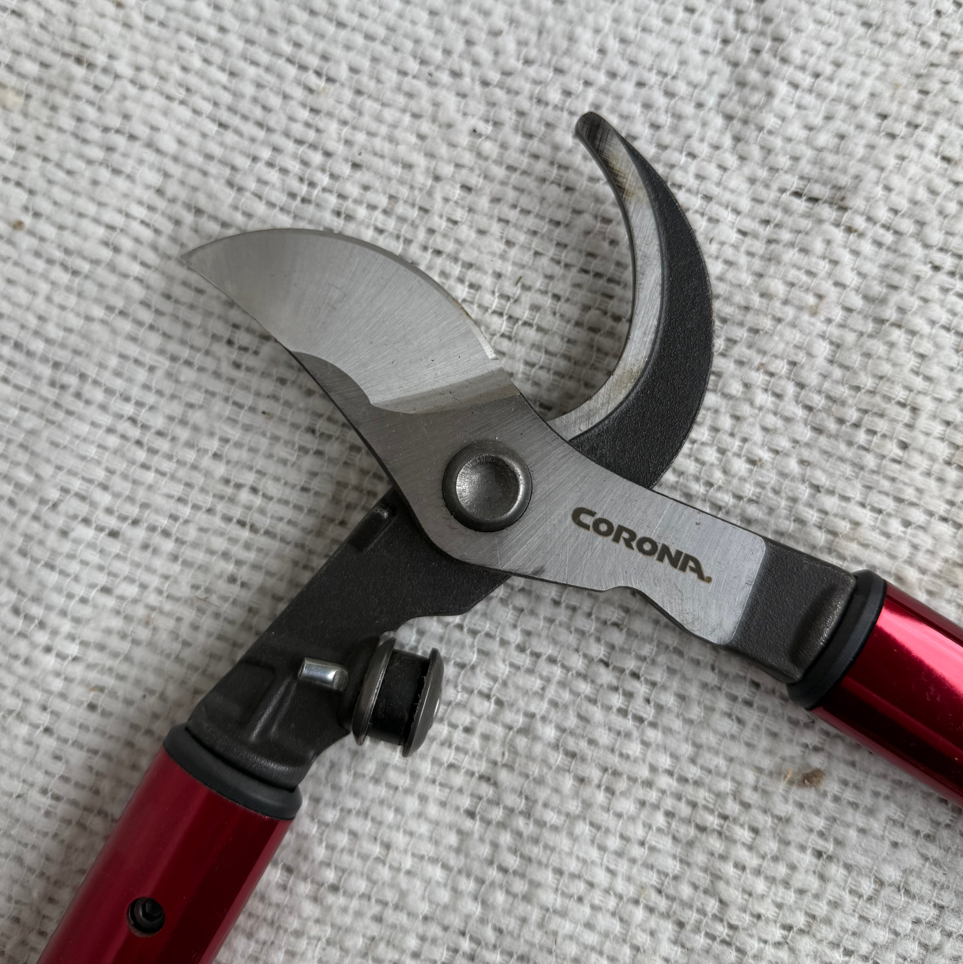 ClassicCUT® Bypass Lopper, 32 in., 2 in. Cut Capacity